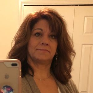 Meet your Posher, Carla